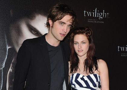 kristen-stewart-rob-pattinson-paris.jpg