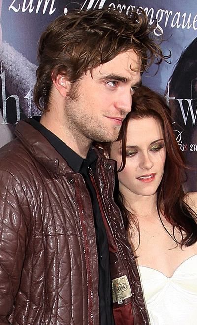 n_stewart_robert_pattinson_twilight_premiere_germany_4.0.0.0x0.400x660.jpeg